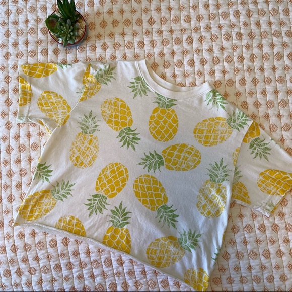 Pineapple Crop top shirt - Picture 3 of 5